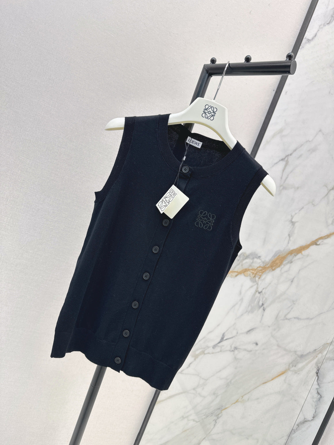 Loe* 25ss knit vest