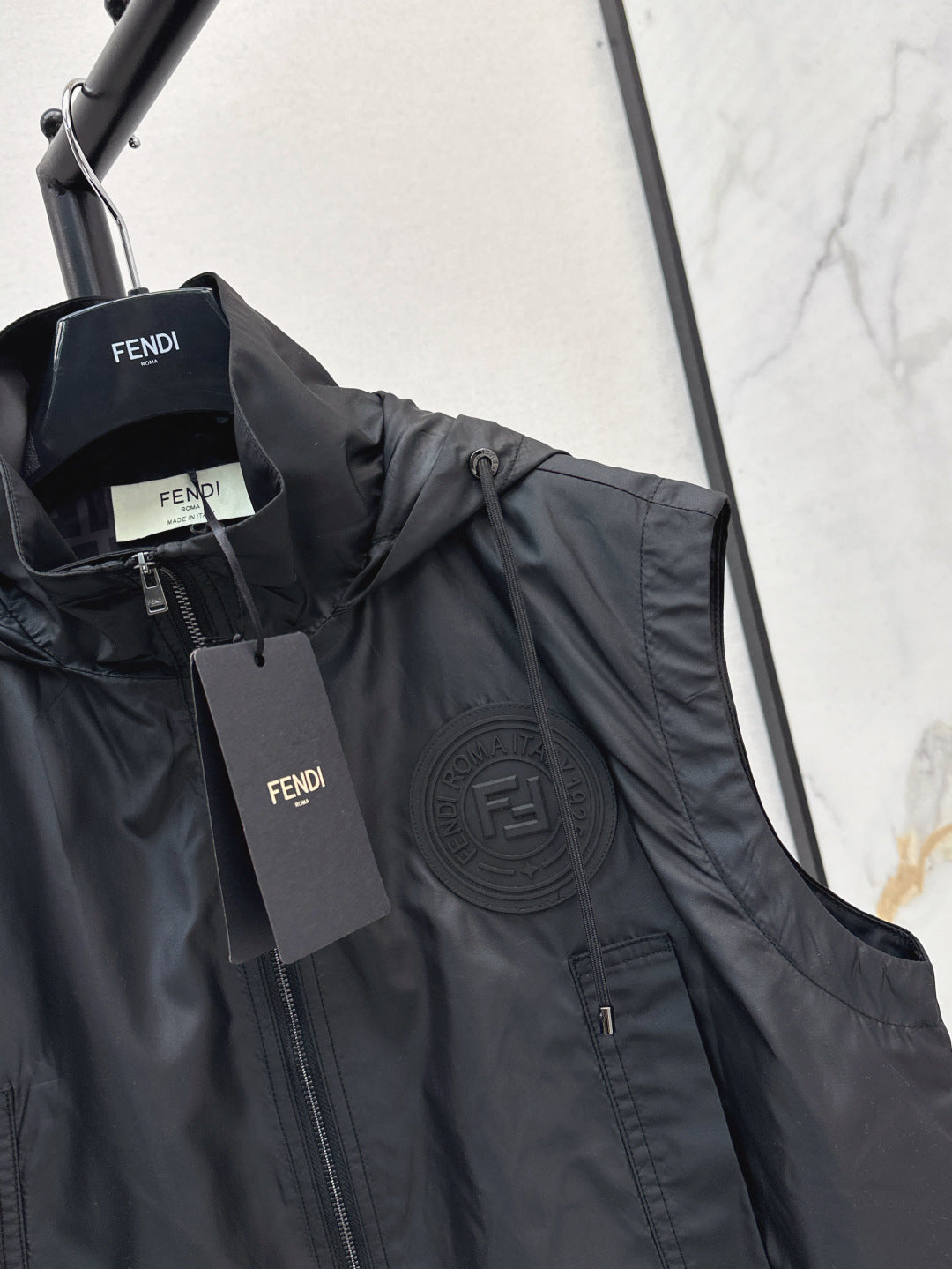 Fd* 25ss hooded vest