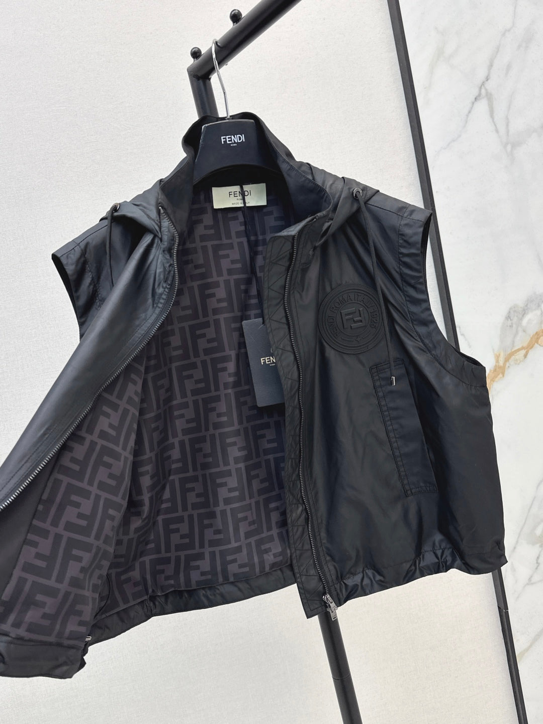 Fd* 25ss hooded vest