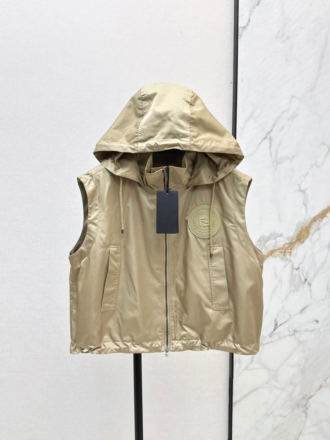 Fd* 25ss hooded vest
