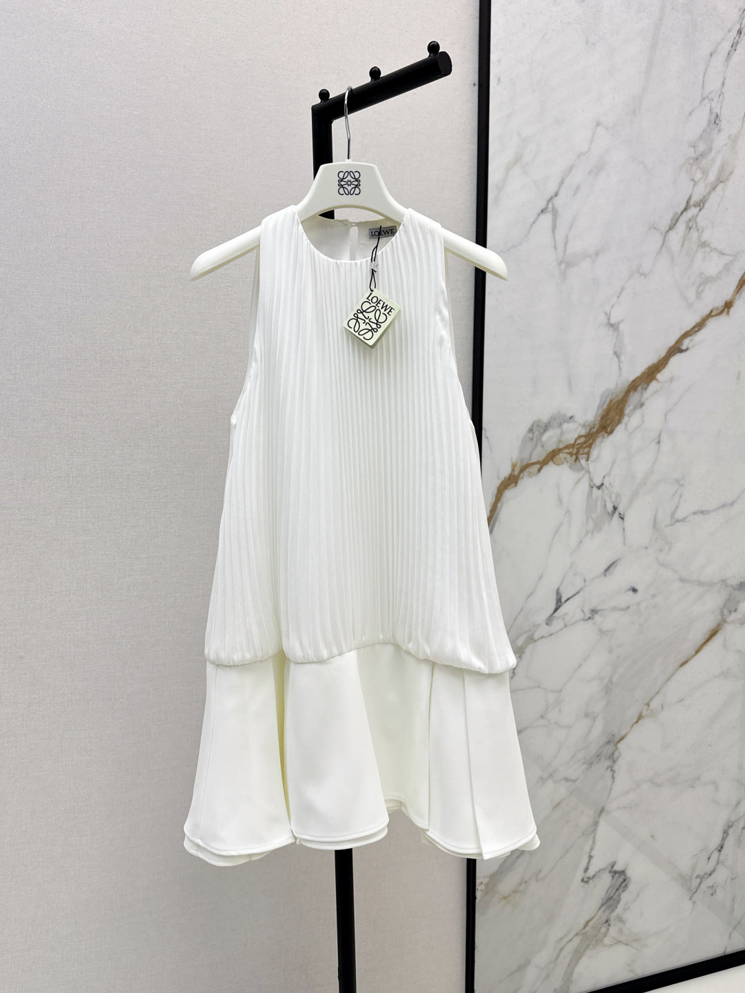 Loe* 25ss ruffled mini dress