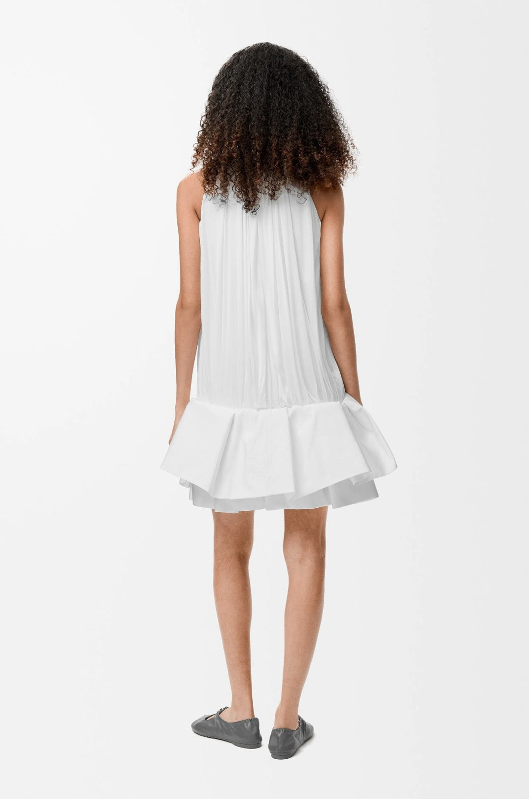 Loe* 25ss ruffled mini dress
