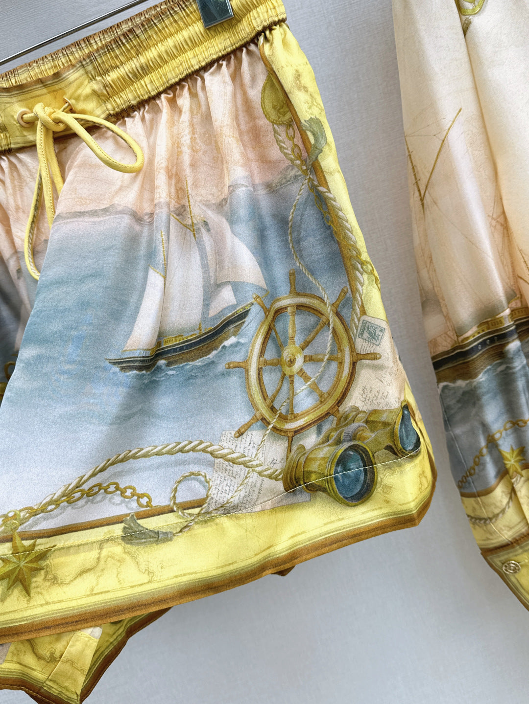 Zim* 25ss print silk shorts