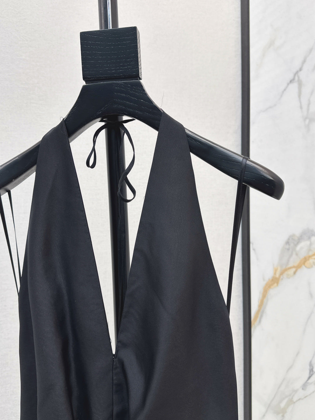 Zim* 25ss halter backless silk dress