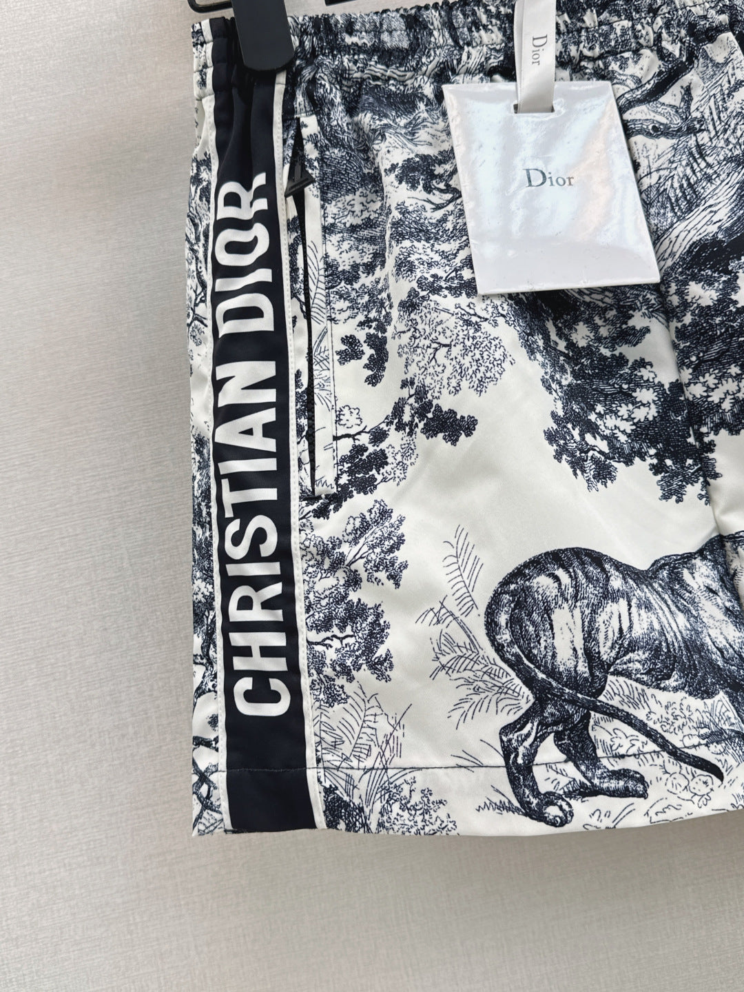 D*r 25ss print shorts