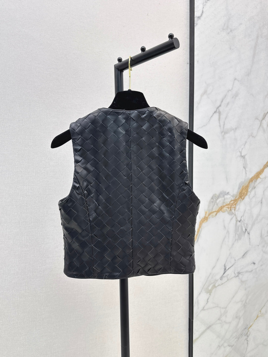 Bott*V 25ss leather braided vest