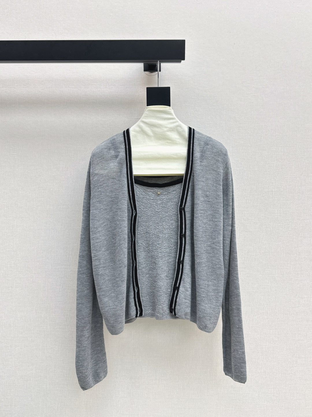 Herm* 25fw kintted vest cardigan