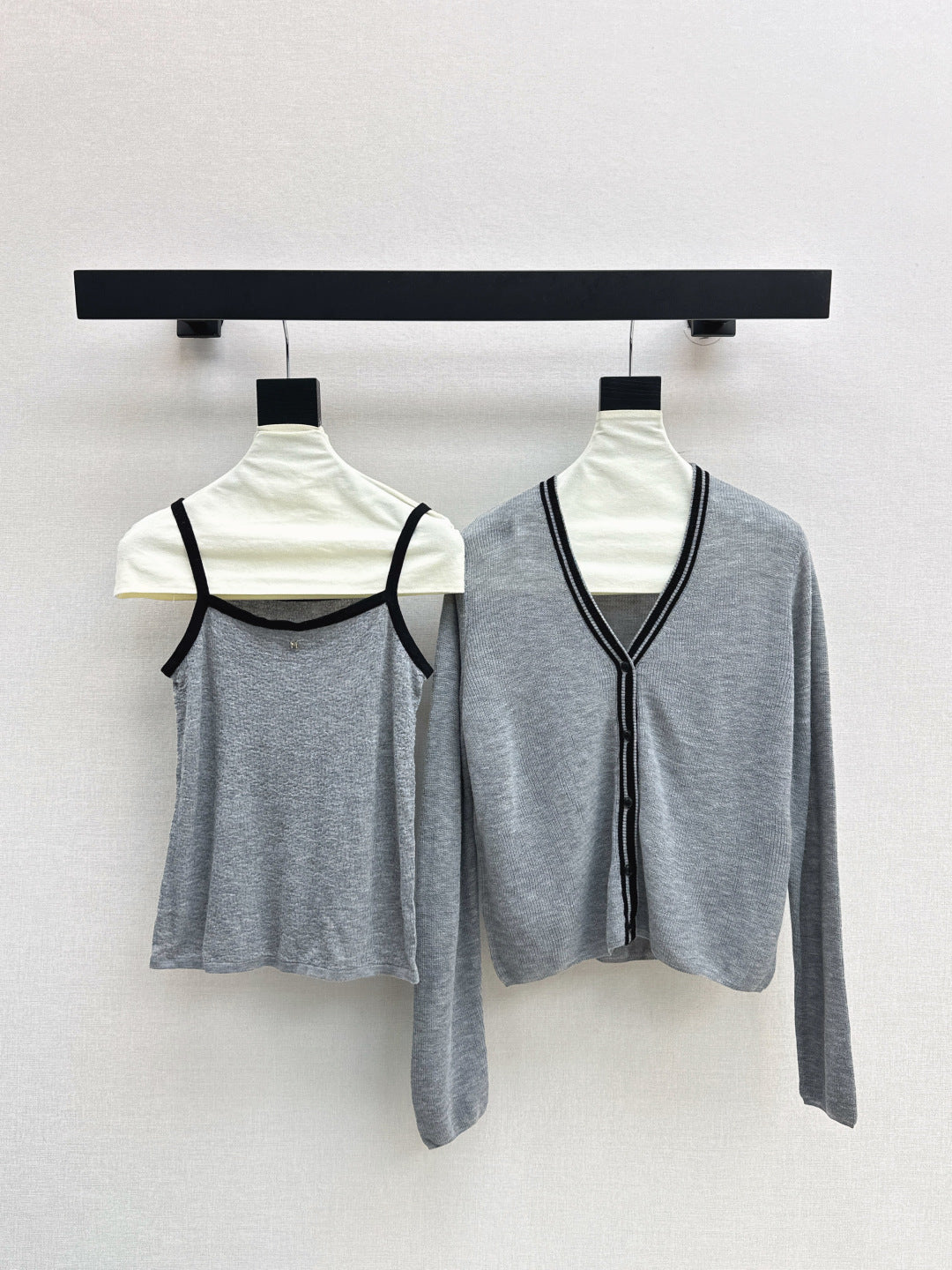 Herm* 25fw kintted vest cardigan