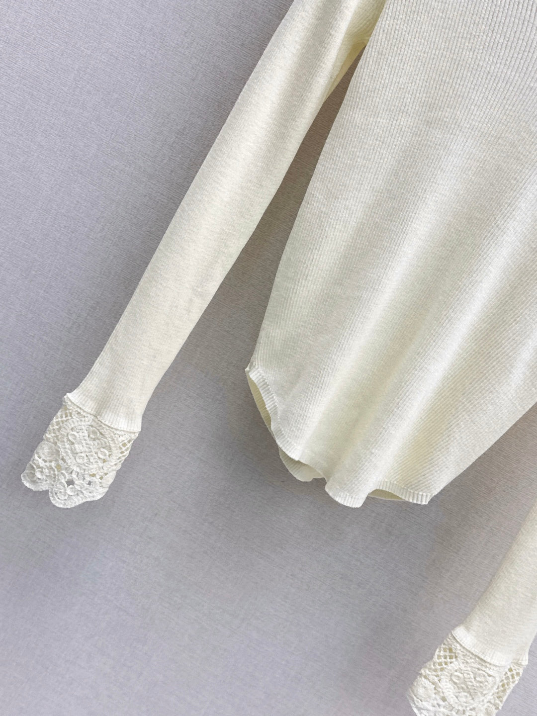 M*u 25fw wool sweater