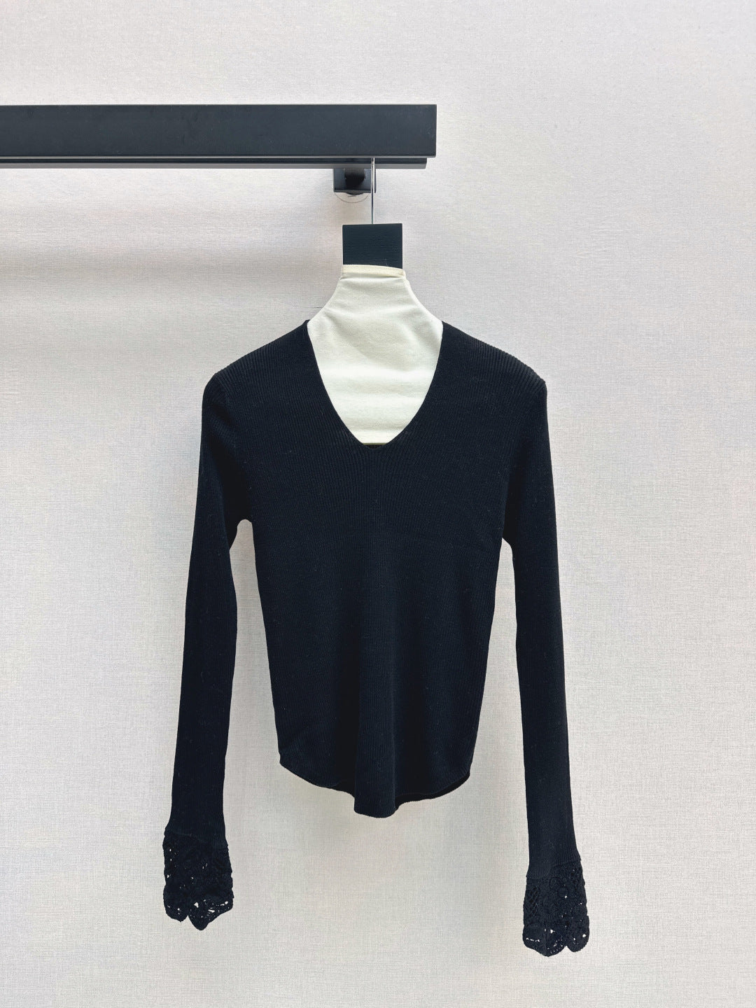 M*u 25fw wool sweater