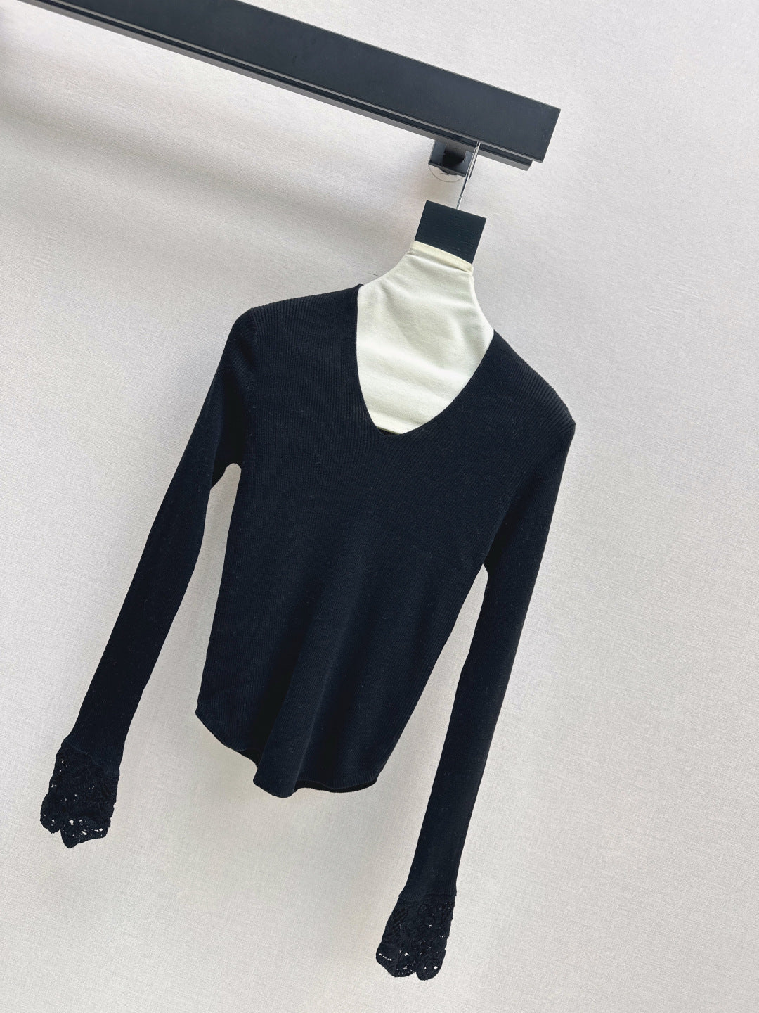 M*u 25fw wool sweater
