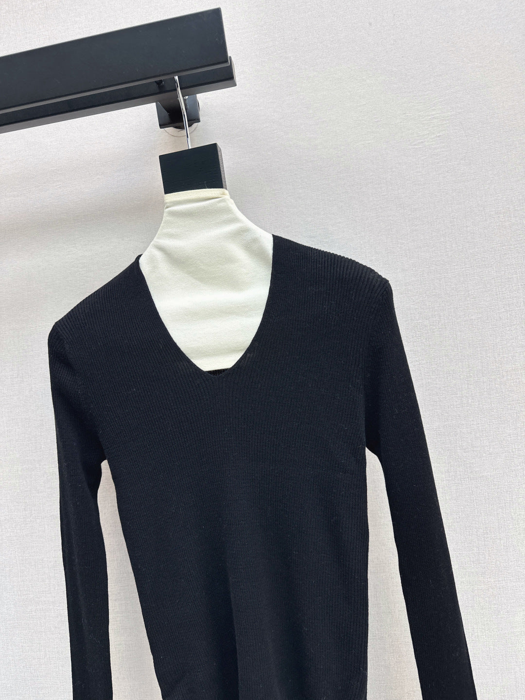 M*u 25fw wool sweater