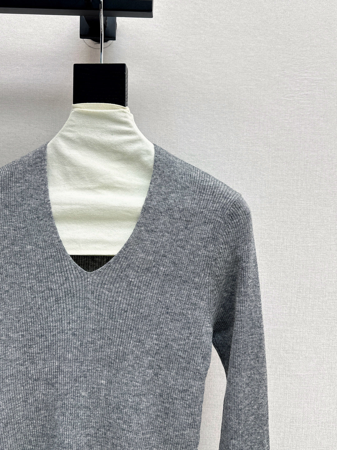 M*u 25fw wool sweater