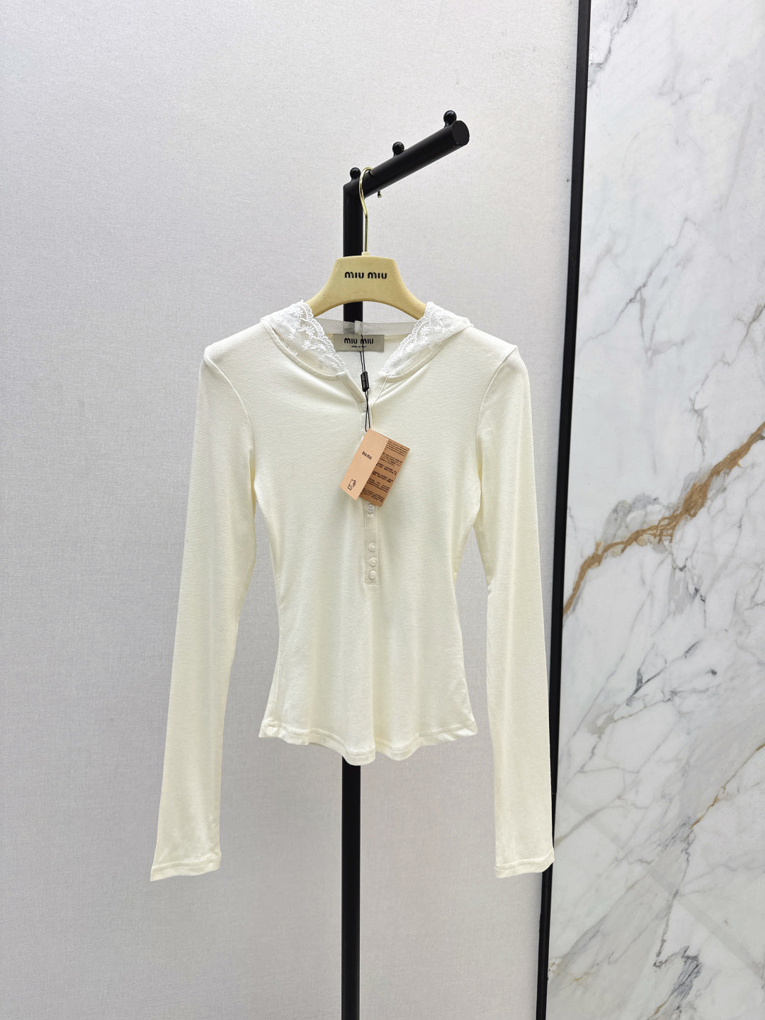 M*u 25fw botton cardingan