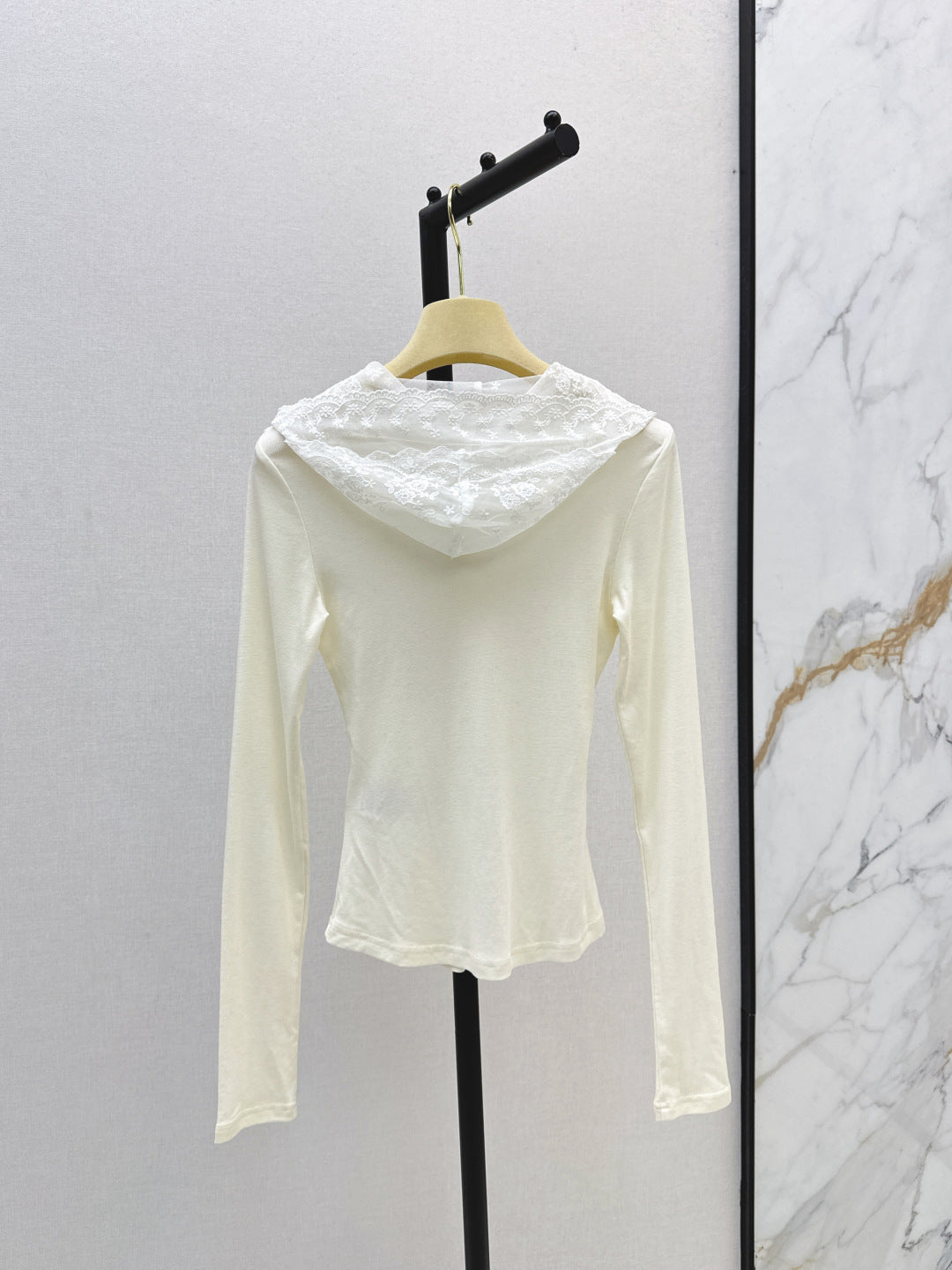 M*u 25fw botton cardingan