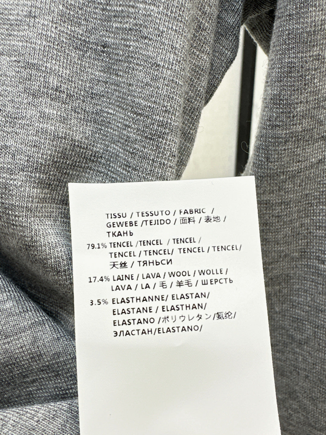 M*u 25fw botton cardingan