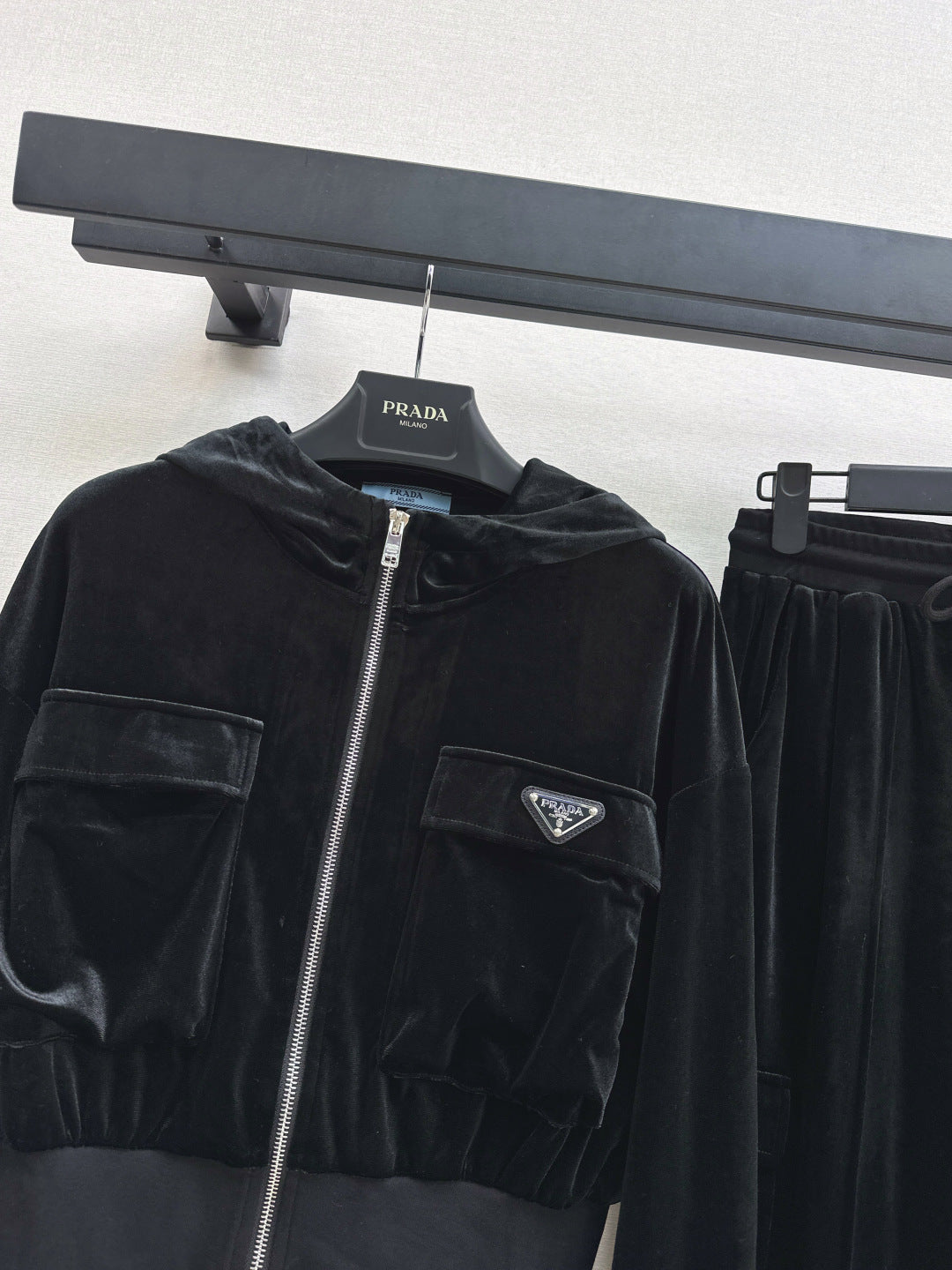 Pra* 25fw valvet suit