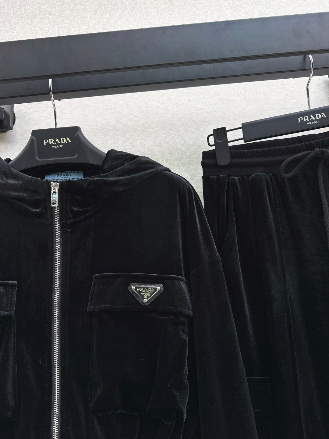 Pra* 25fw valvet suit