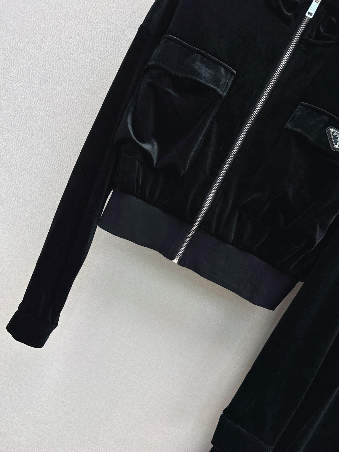 Pra* 25fw valvet suit