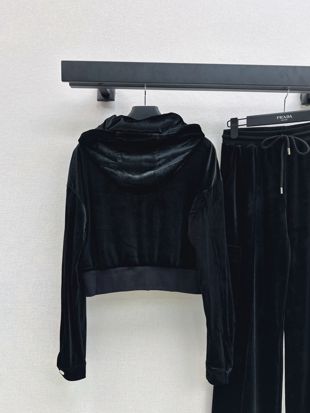 Pra* 25fw valvet suit