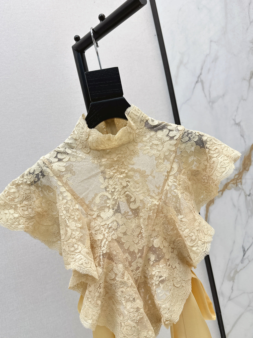 Zim* 25ss lace shirt
