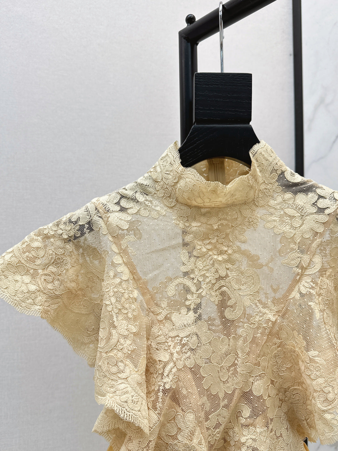 Zim* 25ss lace shirt