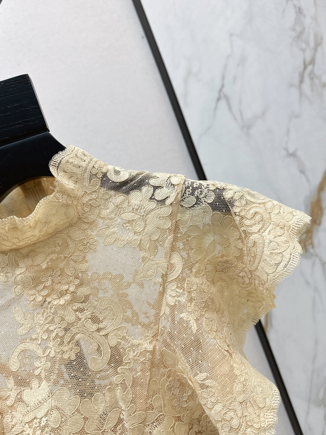 Zim* 25ss lace shirt