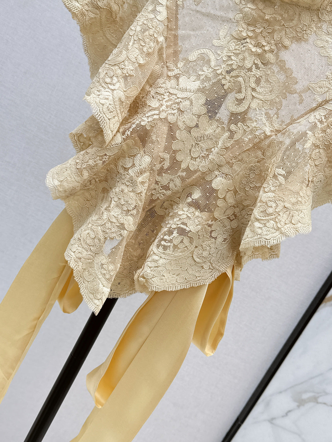 Zim* 25ss lace shirt