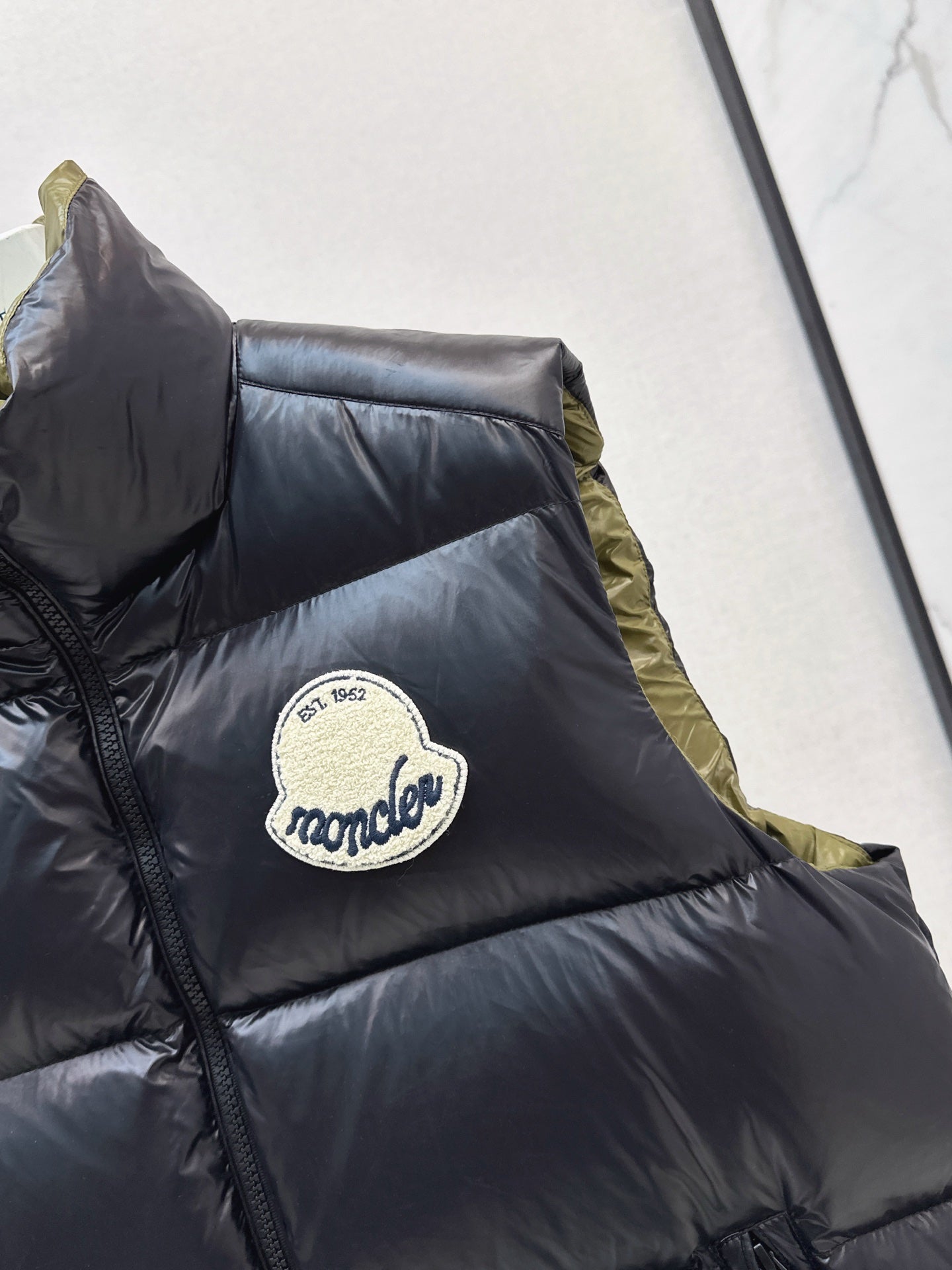 Monc* 25fw vest jacket