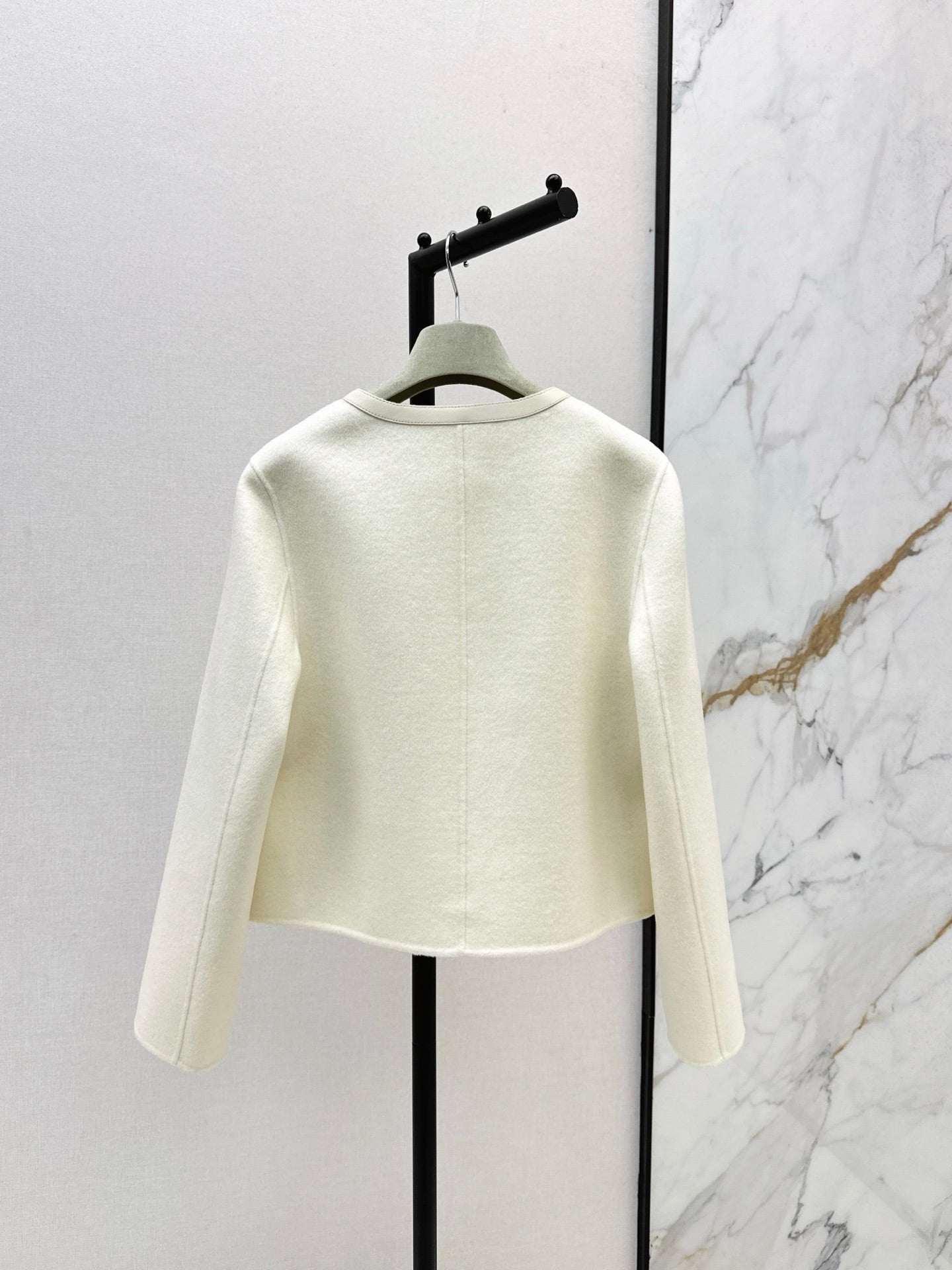 Herm* 25fw cashmere jacket