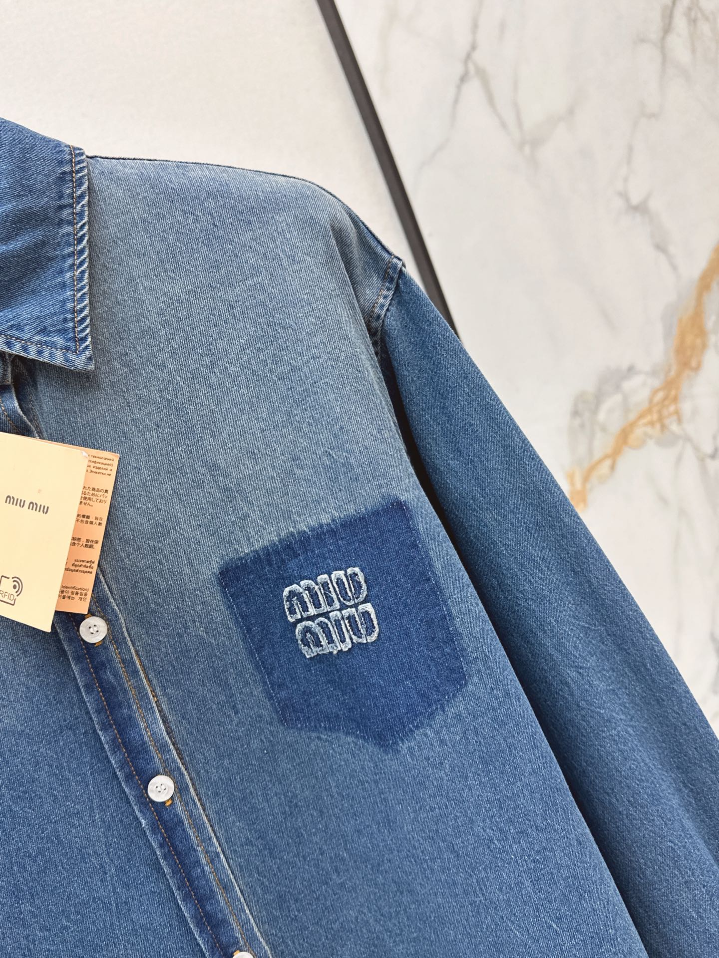 M*u 25fw denim shirt