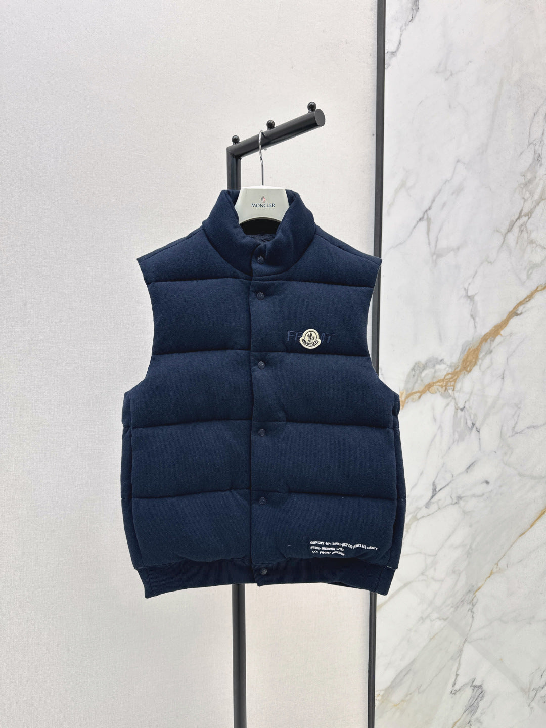 Monc* 25fw vest jacket