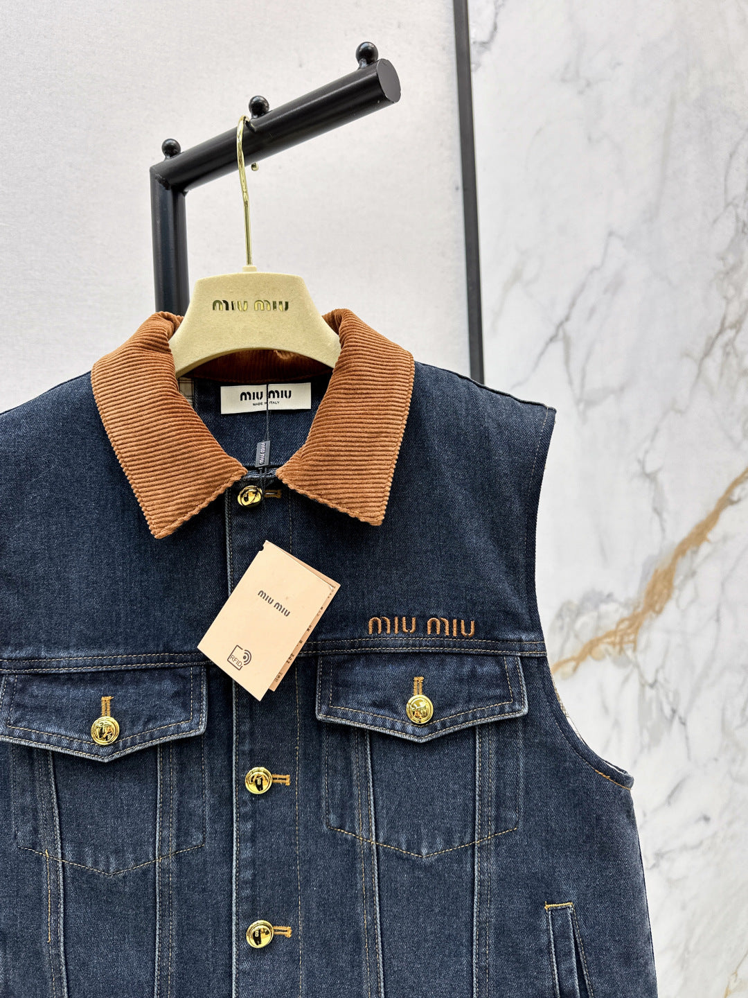 M*u 25fw denim vest jacket
