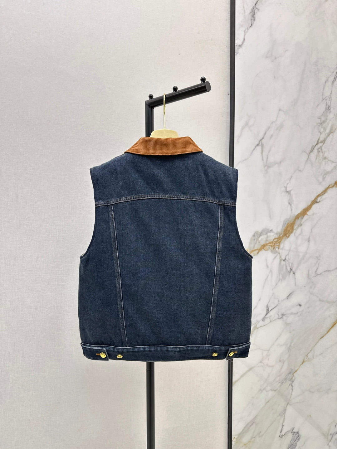 M*u 25fw denim vest jacket