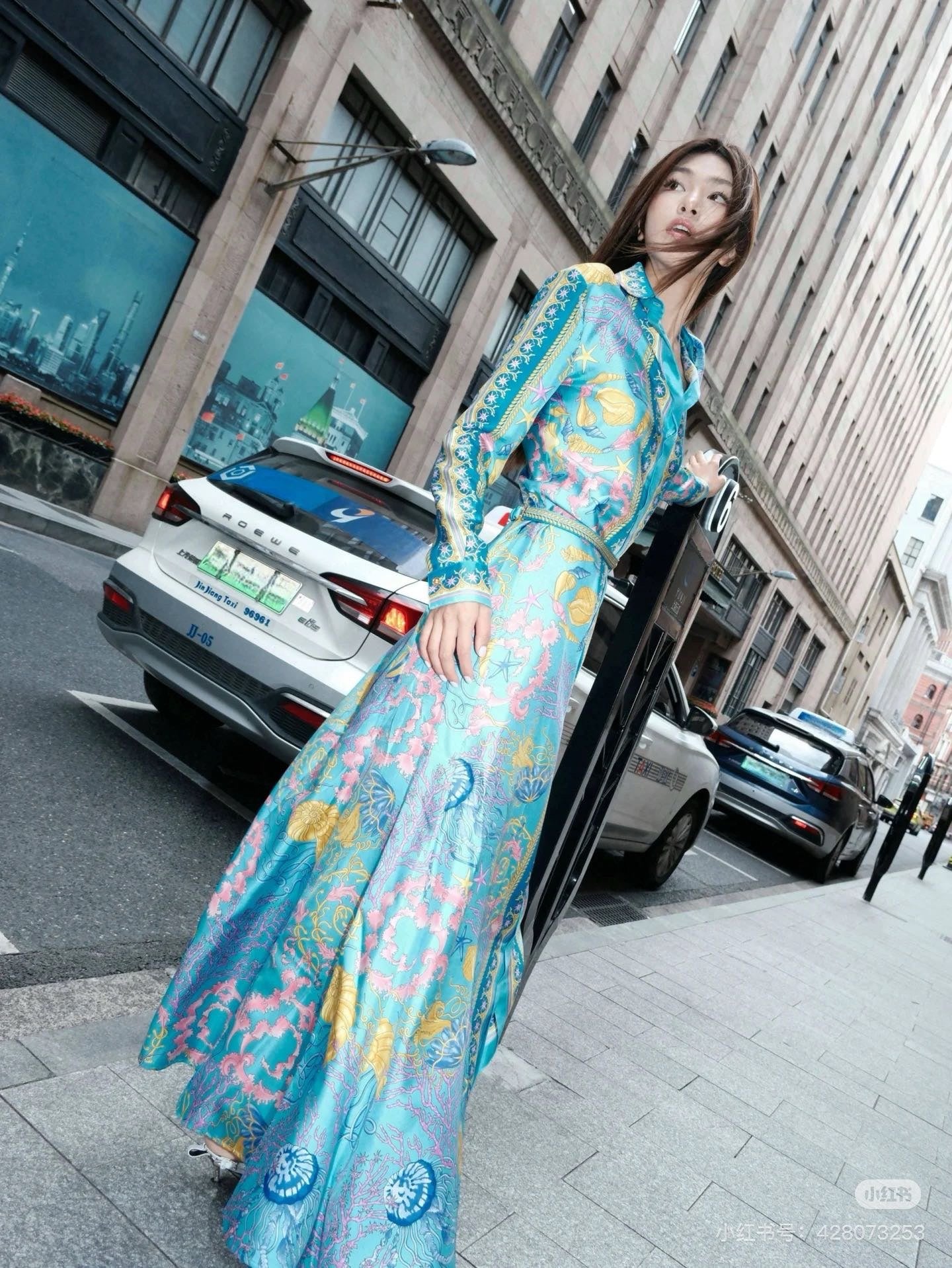 Versa* 25fw silk dress