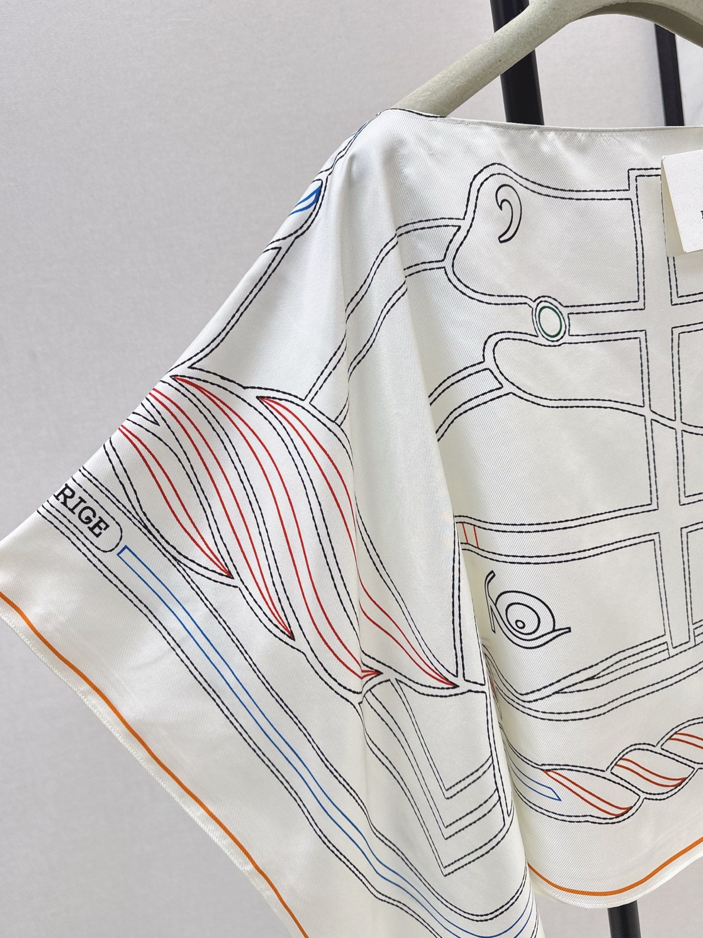 Herm* 25fw silk shawl