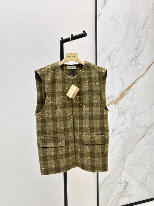 M*u 25fw vest jacket