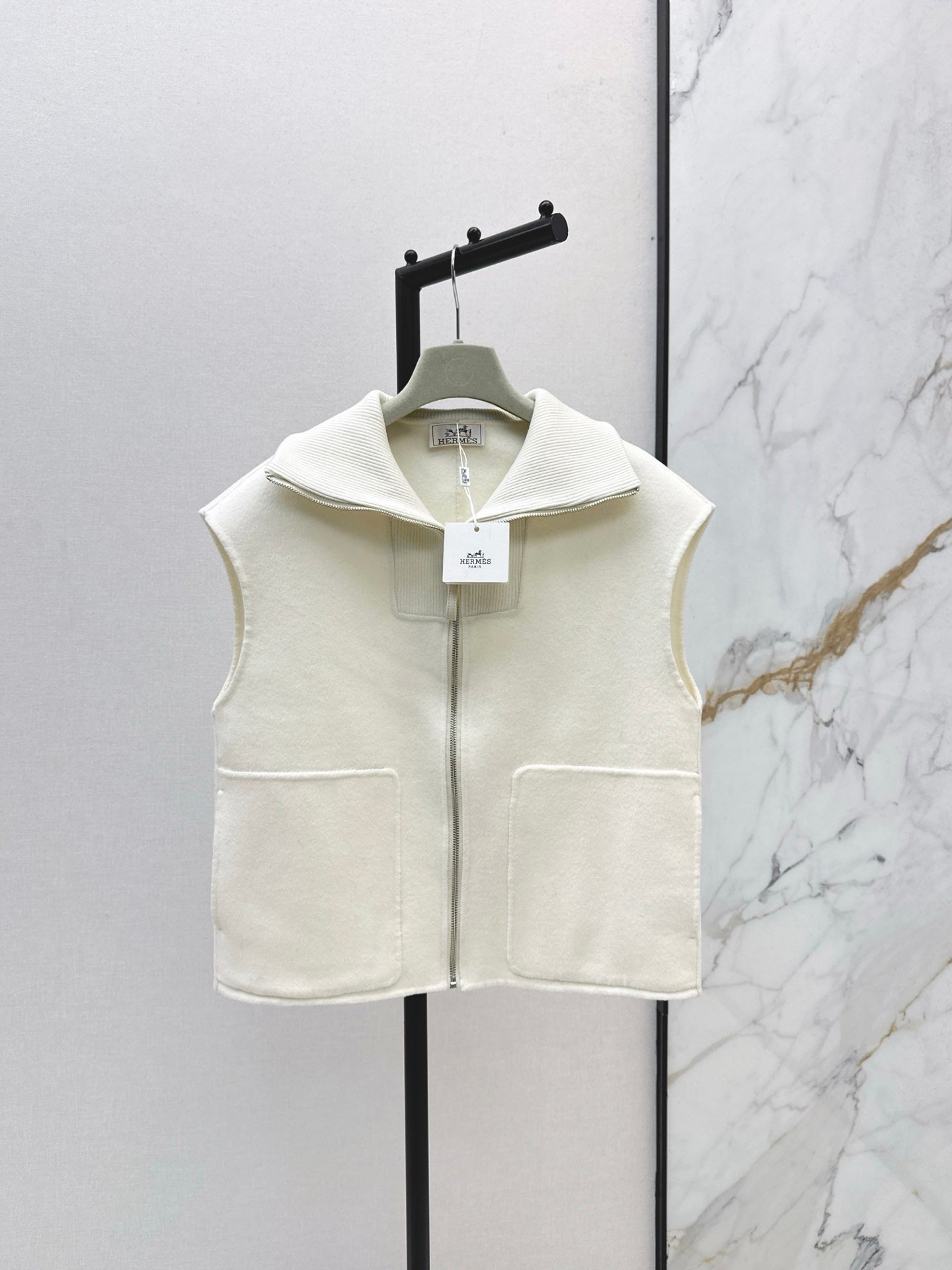 Herm* 25fw vest jacket