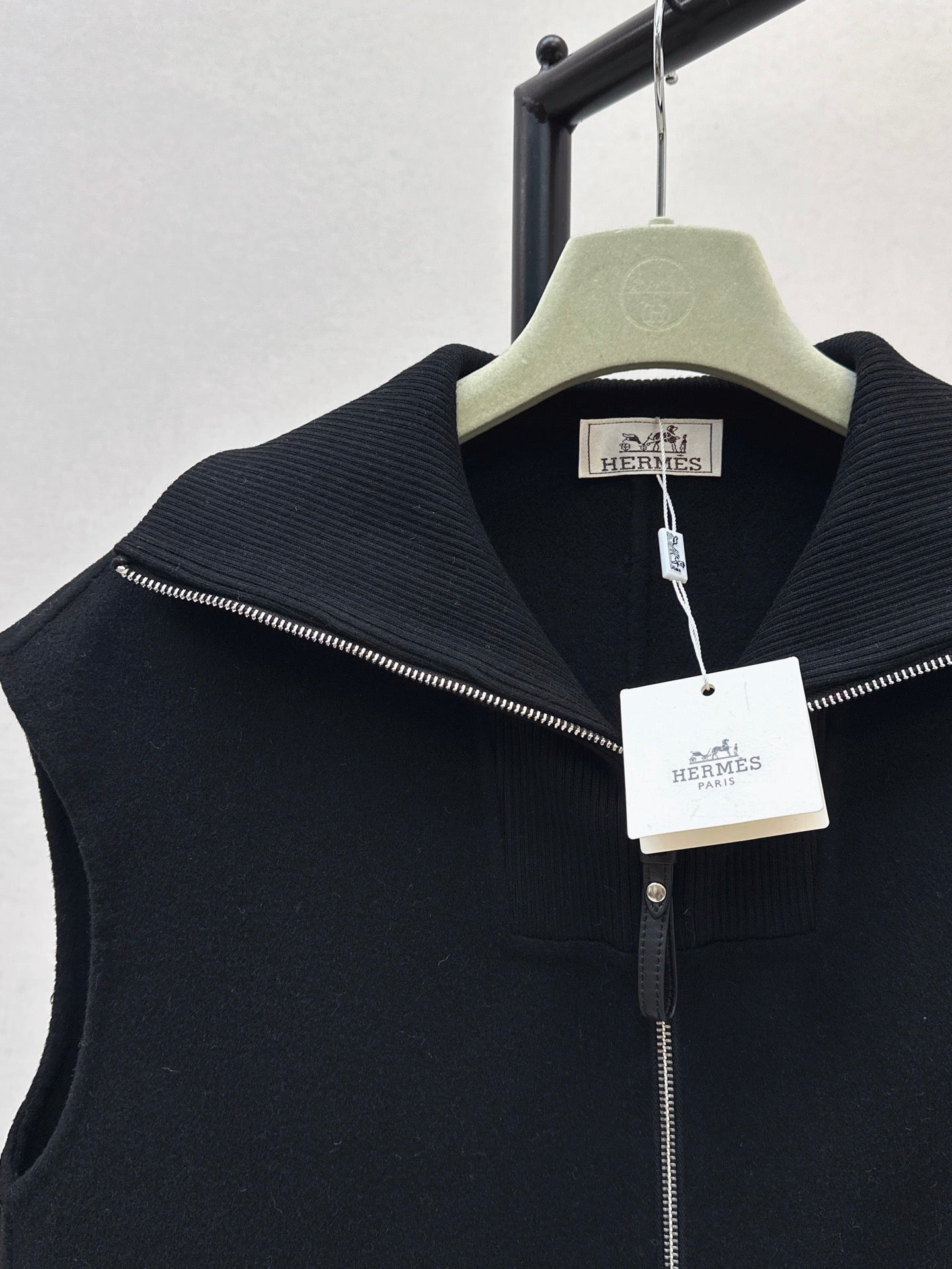 Herm* 25fw vest jacket