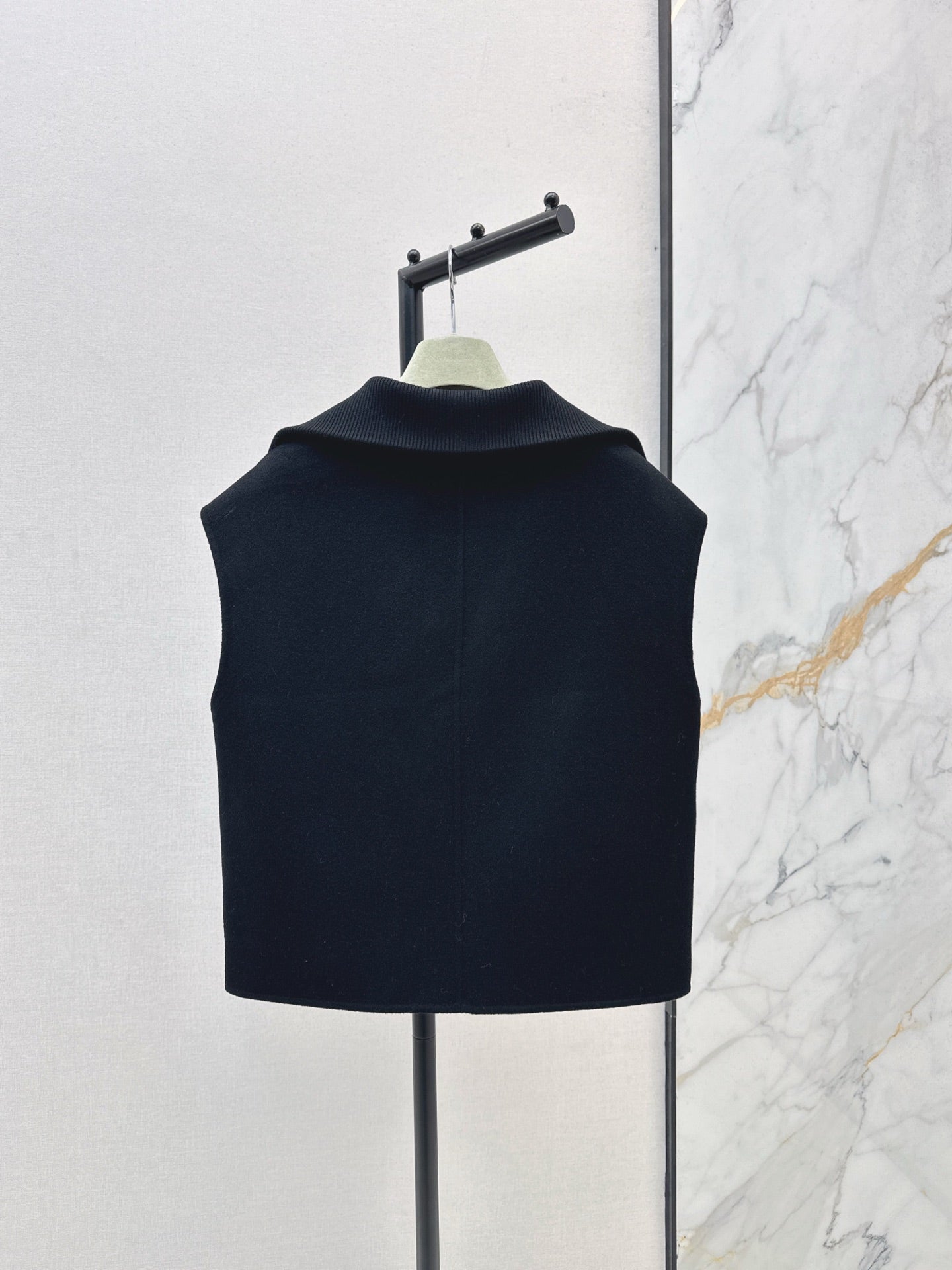 Herm* 25fw vest jacket