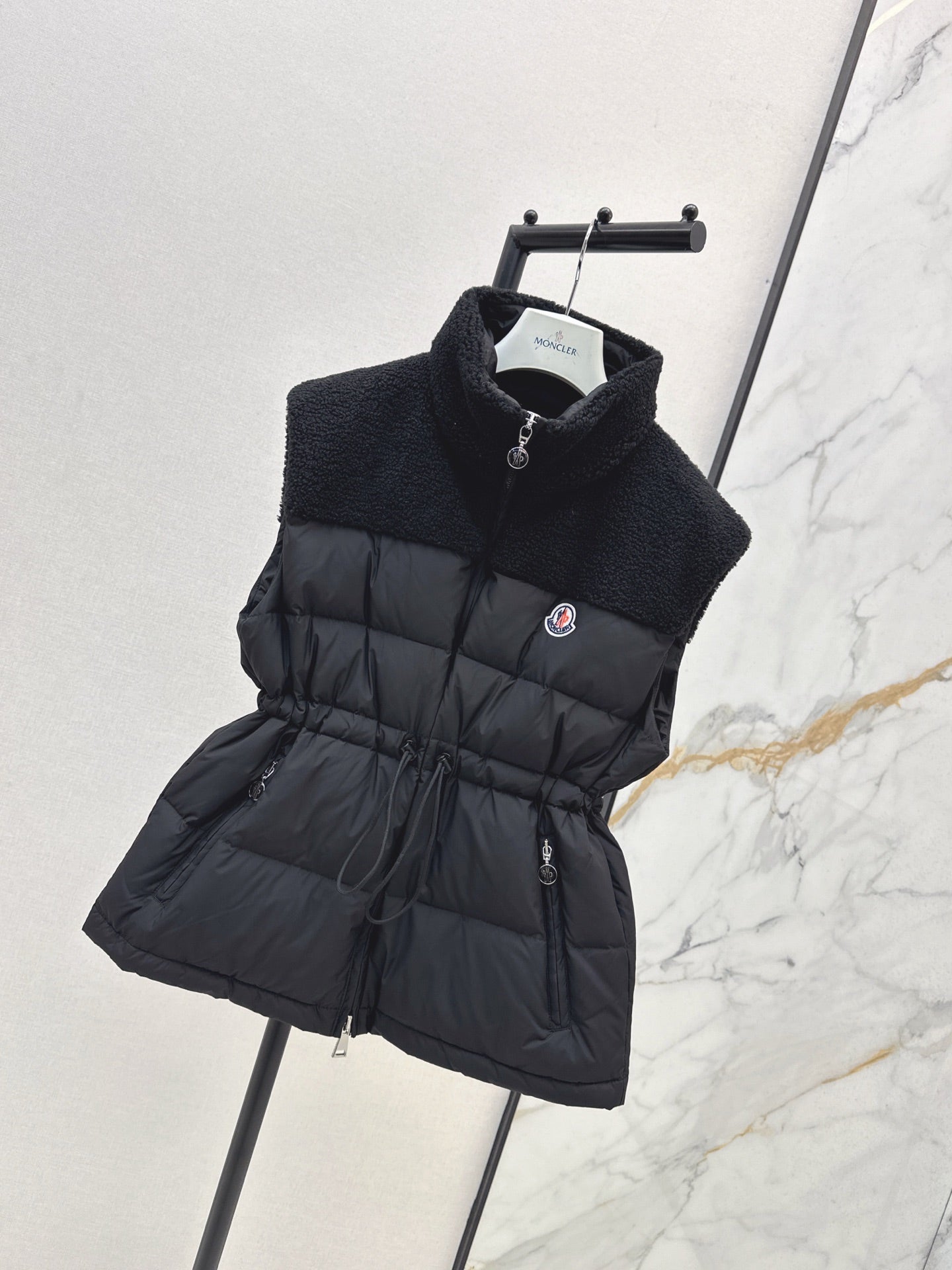 Monc* 25fw vest down jacket
