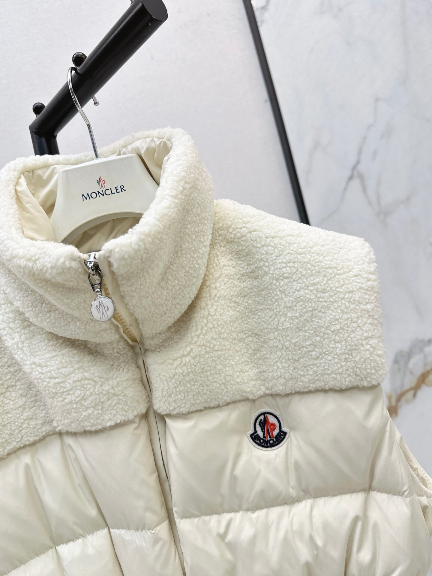 Monc* 25fw vest down jacket
