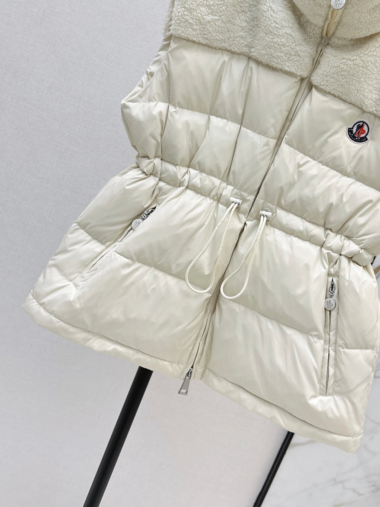 Monc* 25fw vest down jacket