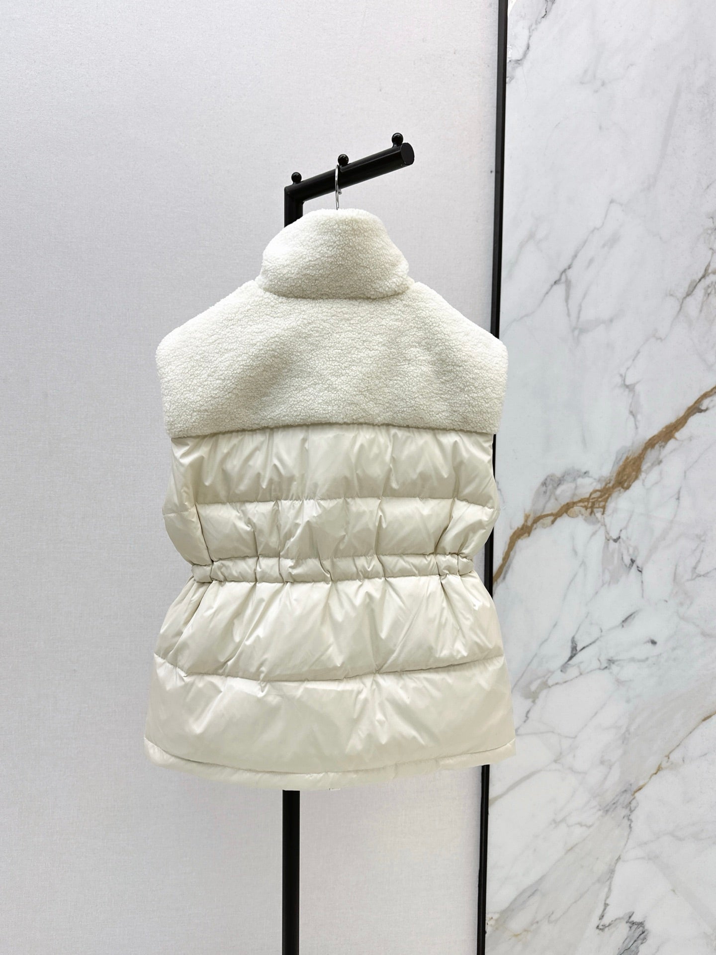 Monc* 25fw vest down jacket