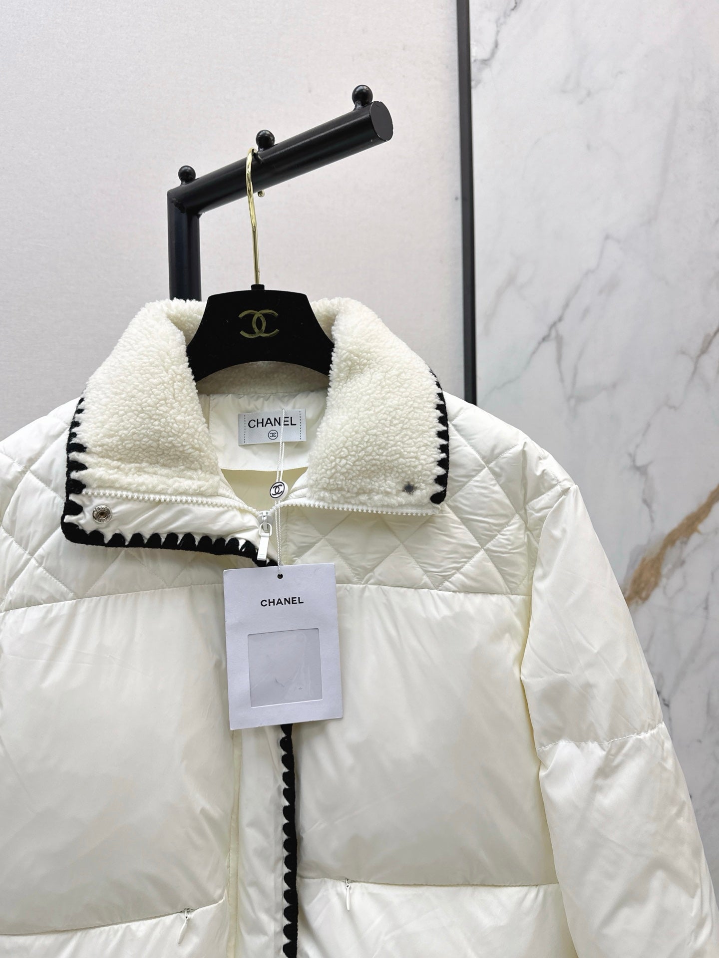 C*nel 25fw down jacket
