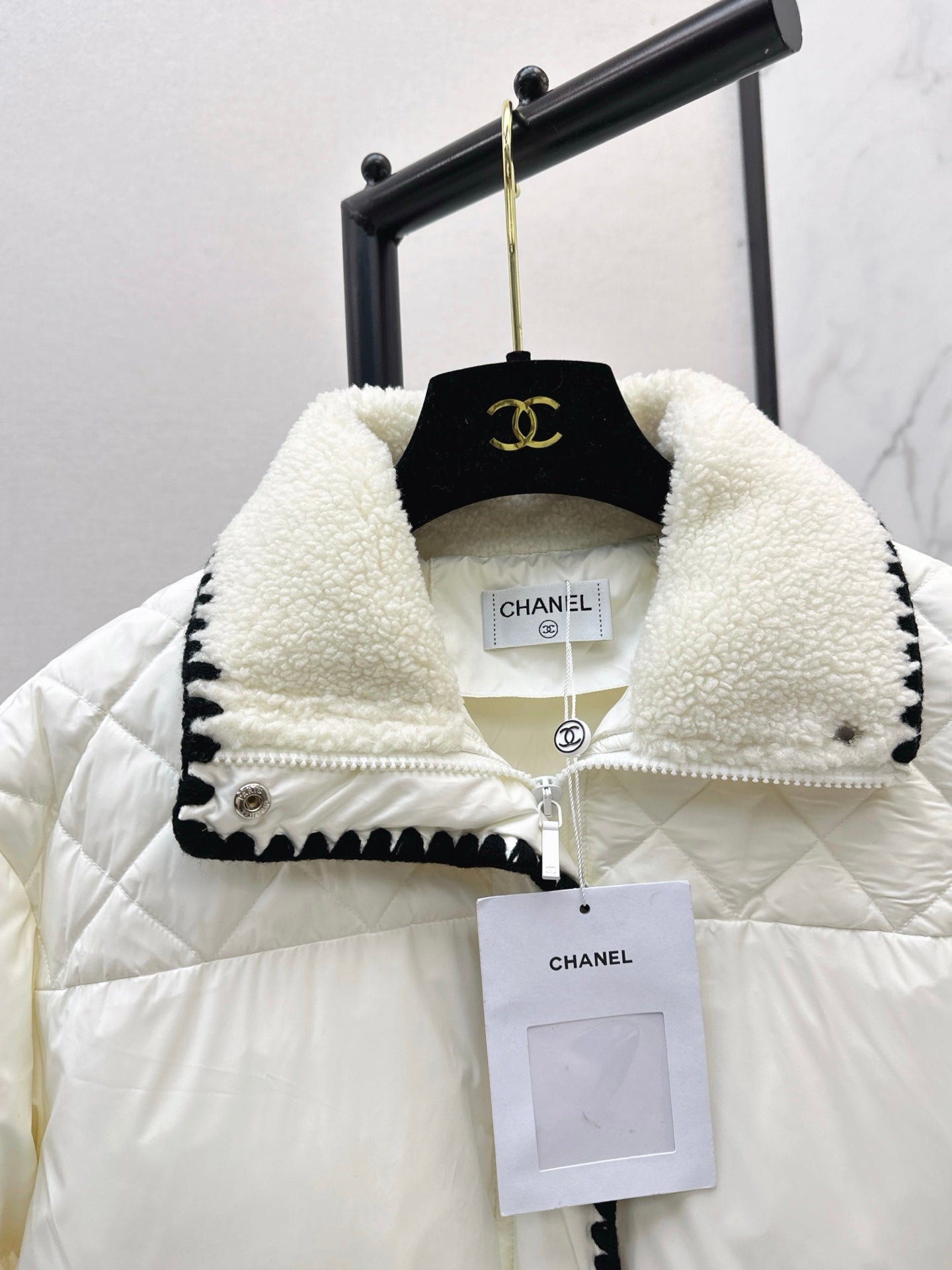 C*nel 25fw down jacket