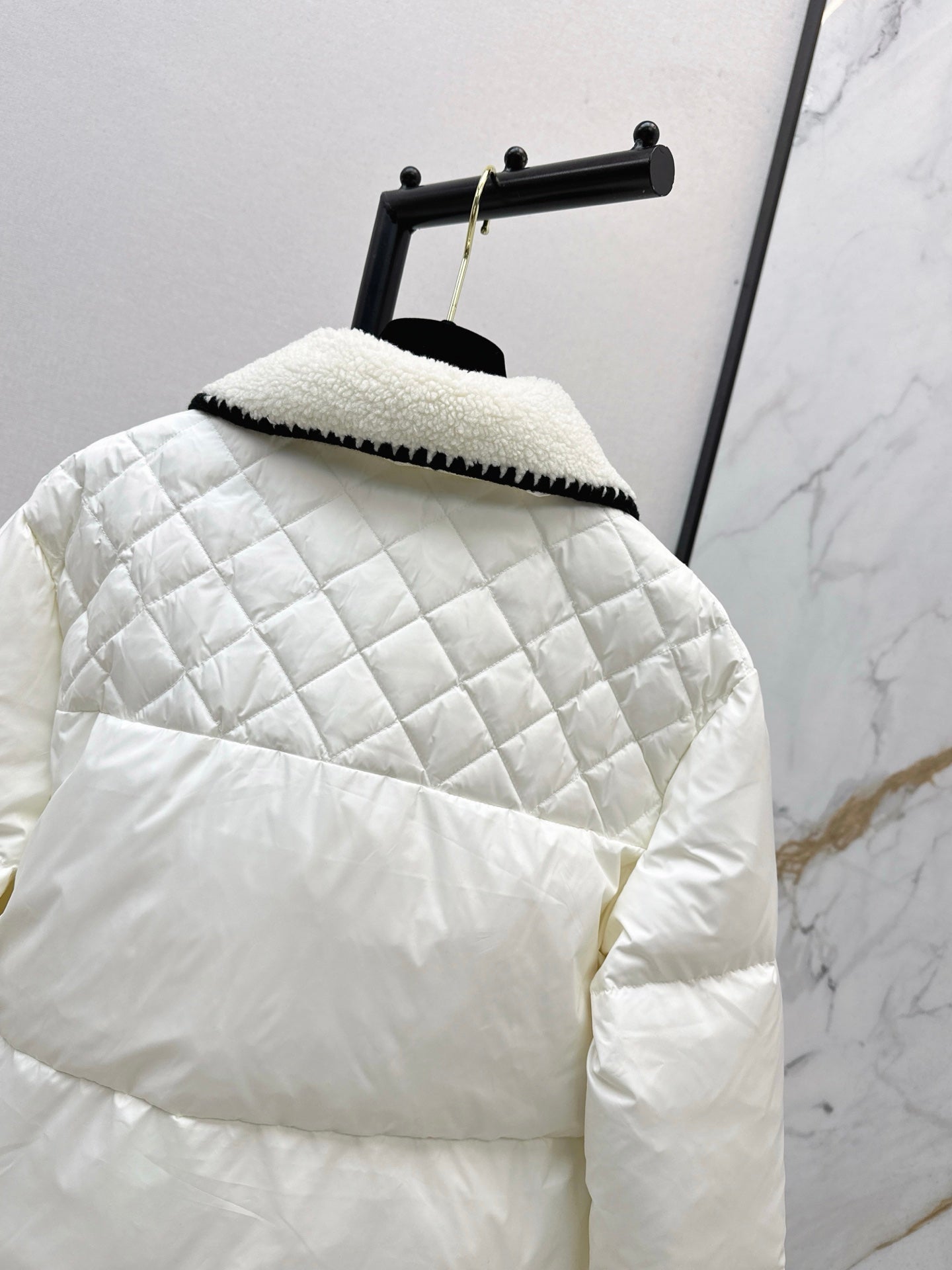 C*nel 25fw down jacket