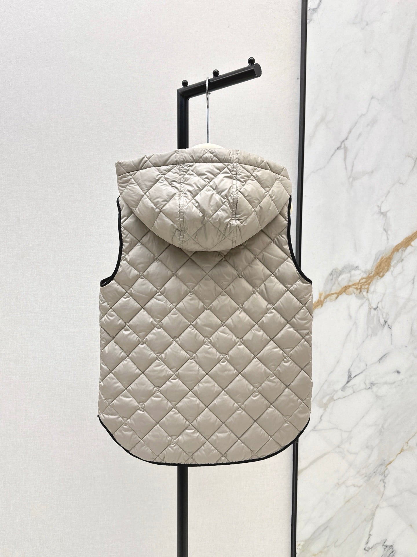 Brune*C 25fw vest down jacket