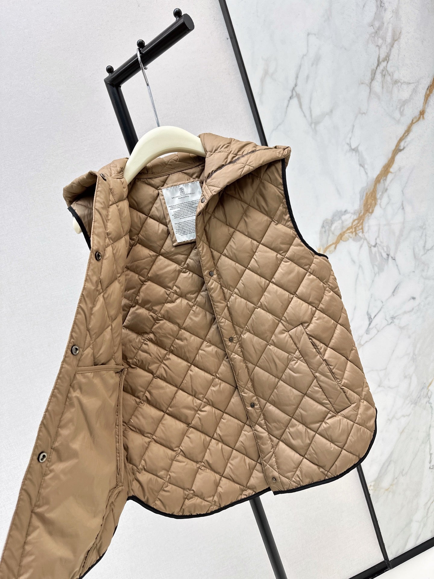Brune*C 25fw vest down jacket