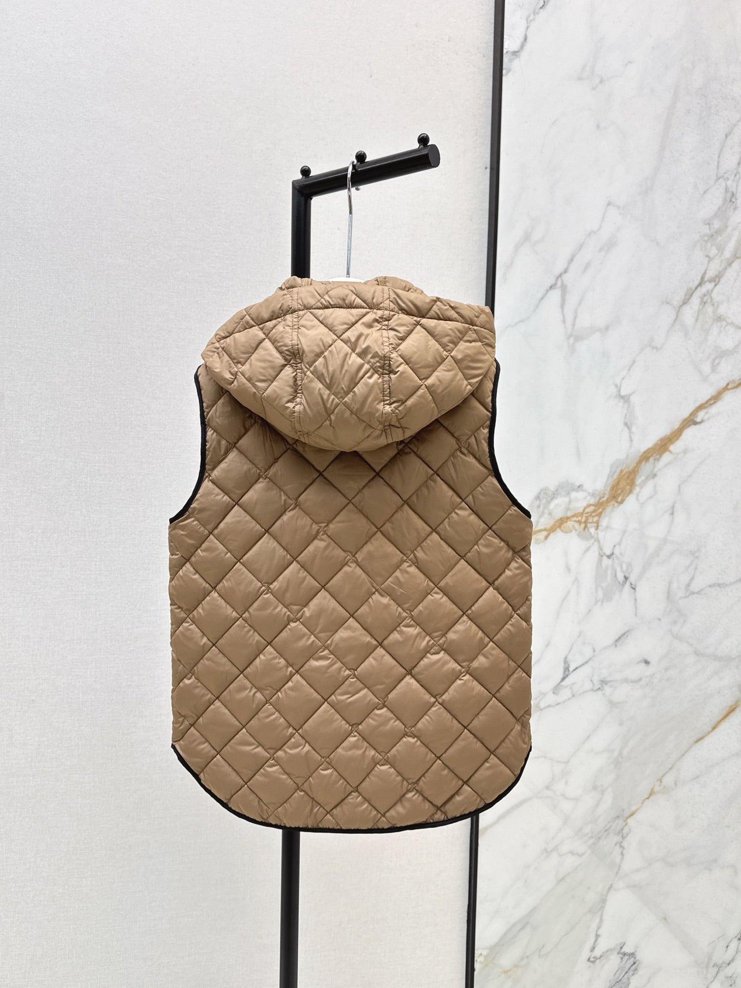 Brune*C 25fw vest down jacket